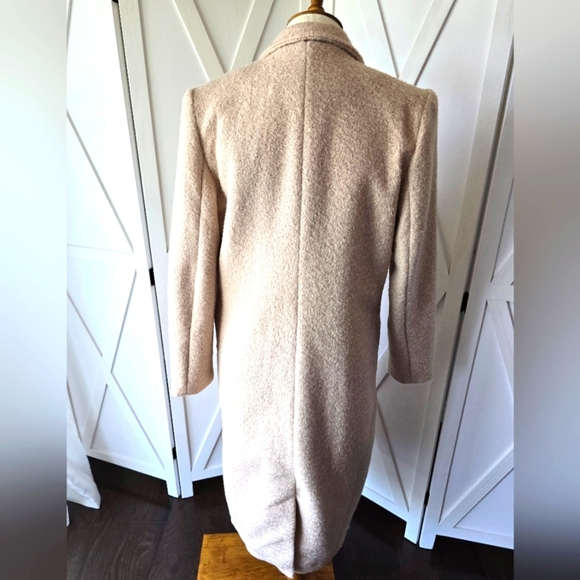 Elegant Double Breasted Cream Jacket - Picture 6 of 11